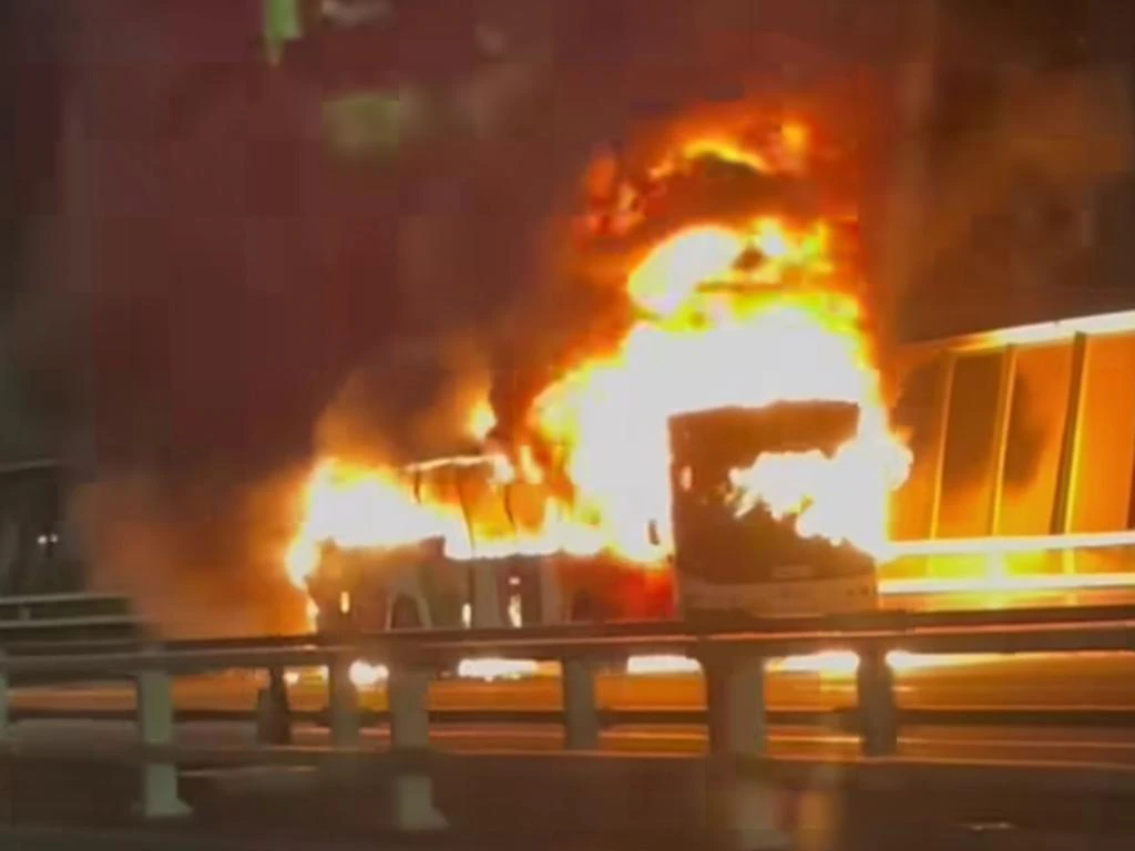 Melbourne Bus Fire Westgate: Passenger Unveils Grim Truth "We Would've Died" Two passengers and a driver escaped the vehicle before it became engulfed in flames. Picture: Facebook