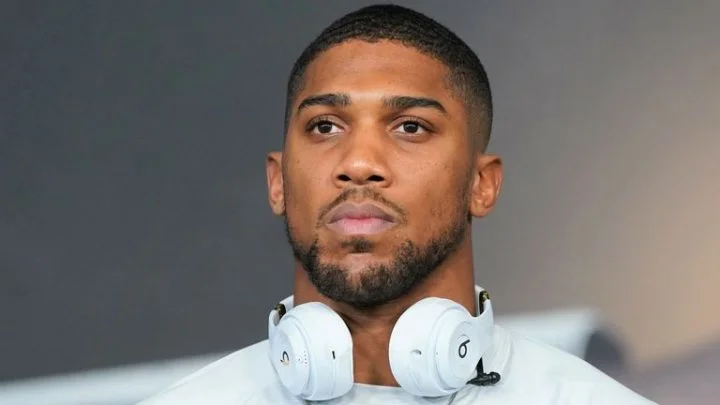 Anthony Joshua's Sportsmanship Shines: A Message of Respect for Robert Helenius