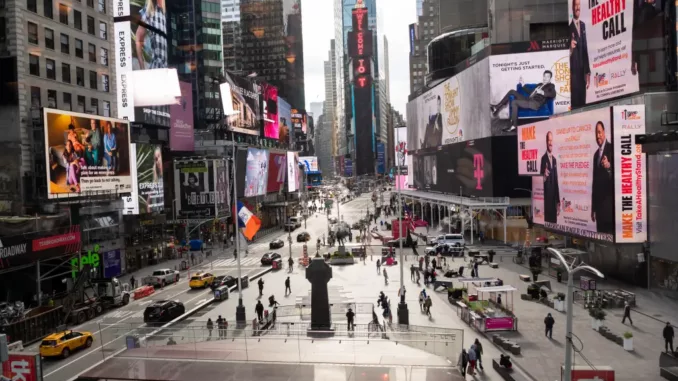 Midtown, Lower Manhattan Foot Traffic Down 33% — One of Worst Post-COVID Rates in US: Survey
