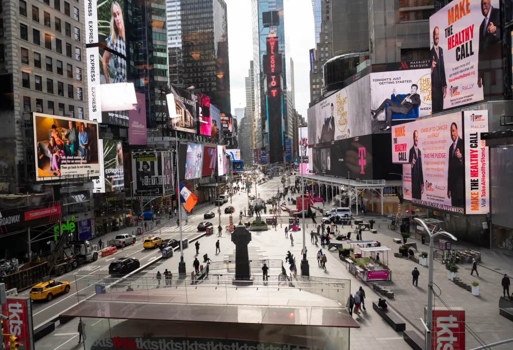 Midtown, Lower Manhattan Foot Traffic Down 33% — One of Worst Post-COVID Rates in US: Survey